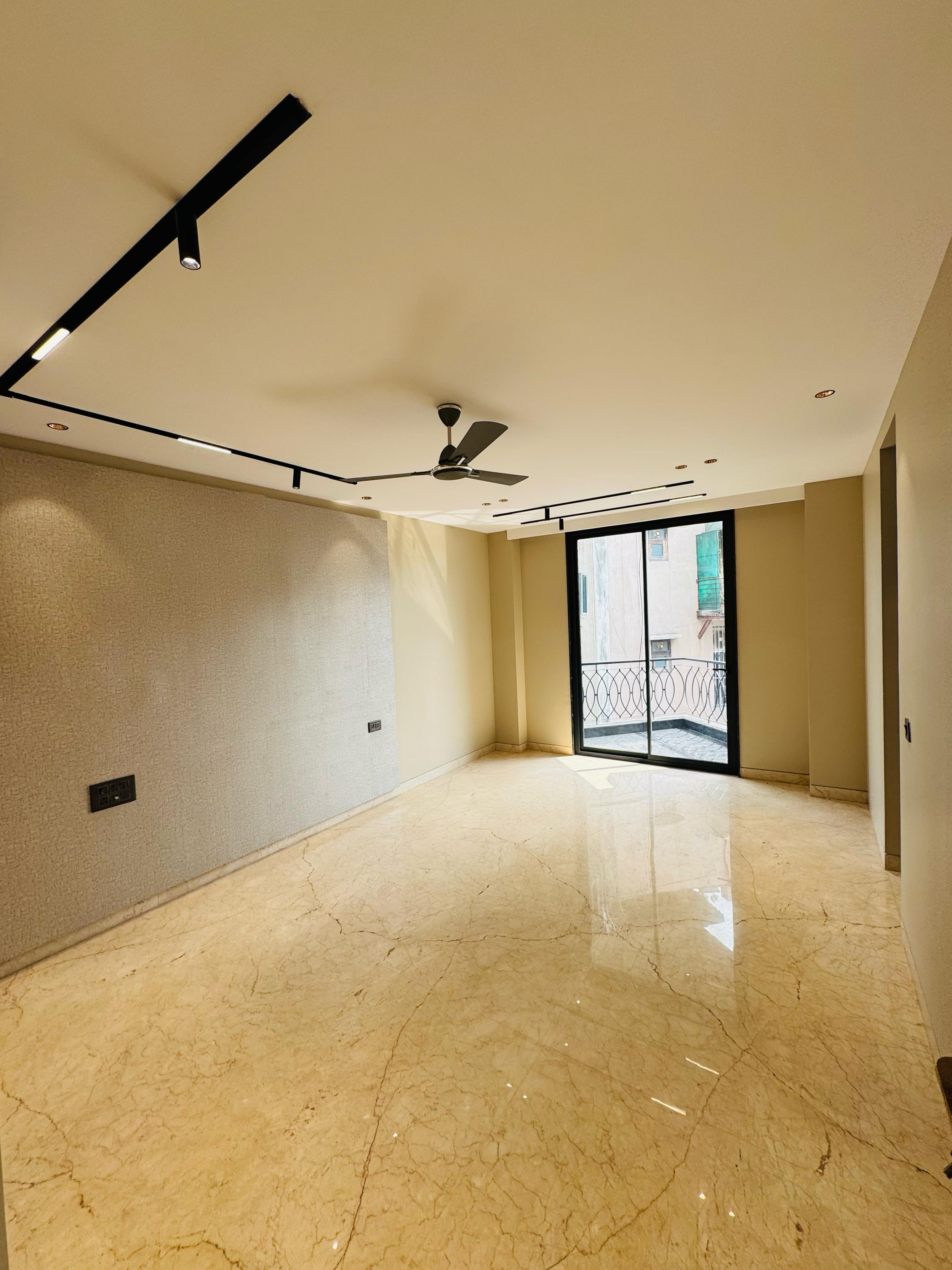 independent builder floor - kalkaji , south delhi