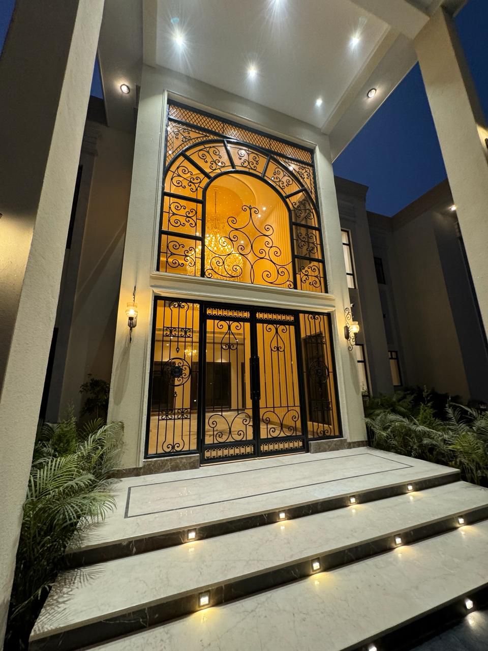 Farm House for Sale - chattarpur  , Delhi