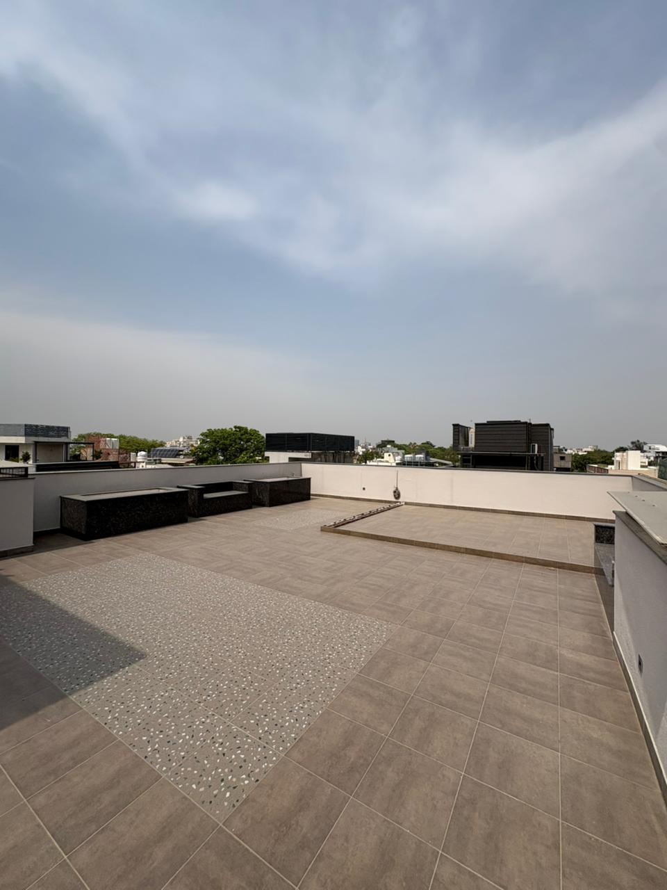 Luxury 4BHK Floor with Private Terrace Bar in GK-2 | 2100 Sq. Ft.