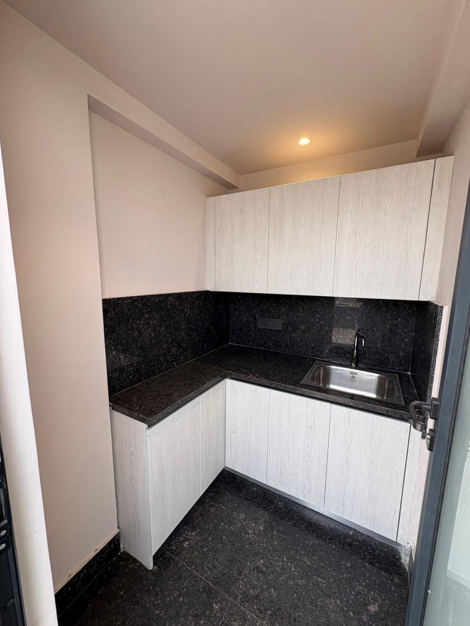 Luxury 4BHK Floor with Private Terrace Bar in GK-2 | 2100 Sq. Ft.