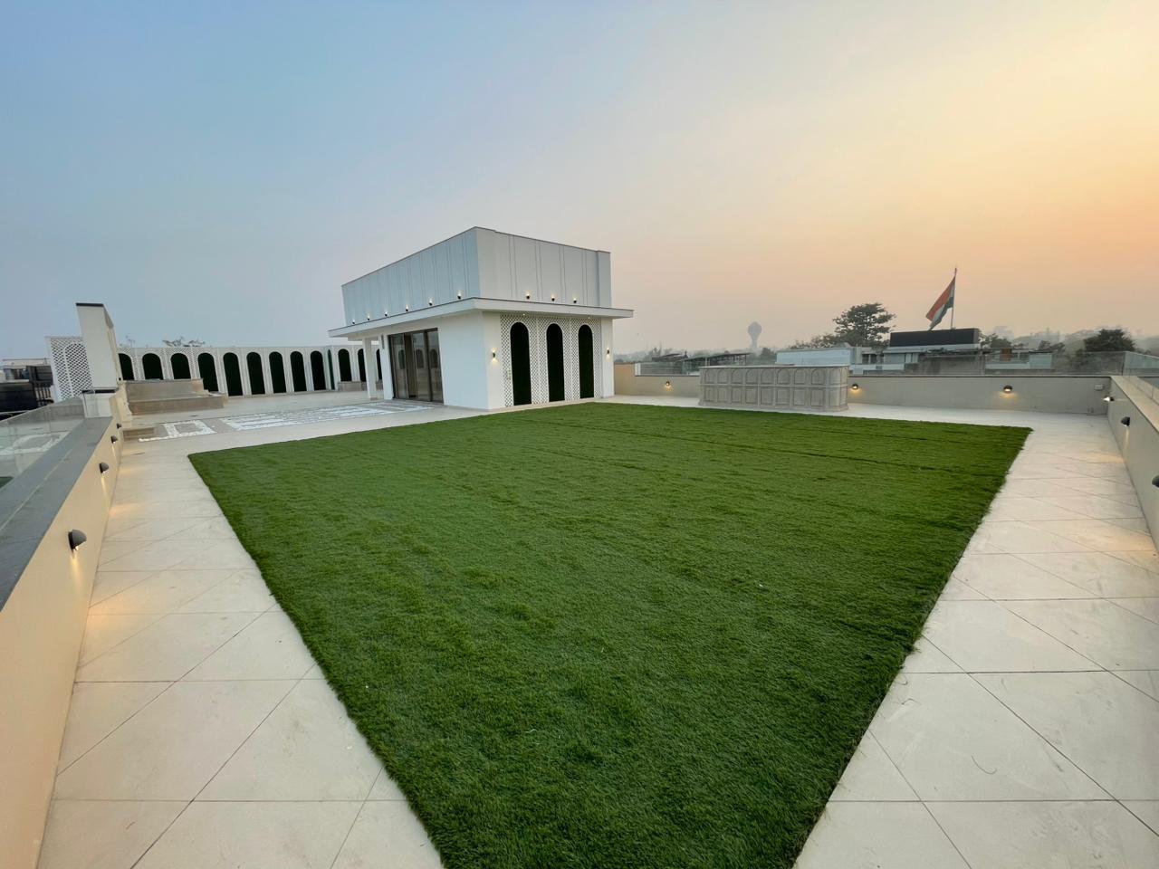 Anand Lok | 800 Sq. Yards | 3rd Floor with Private Terrace