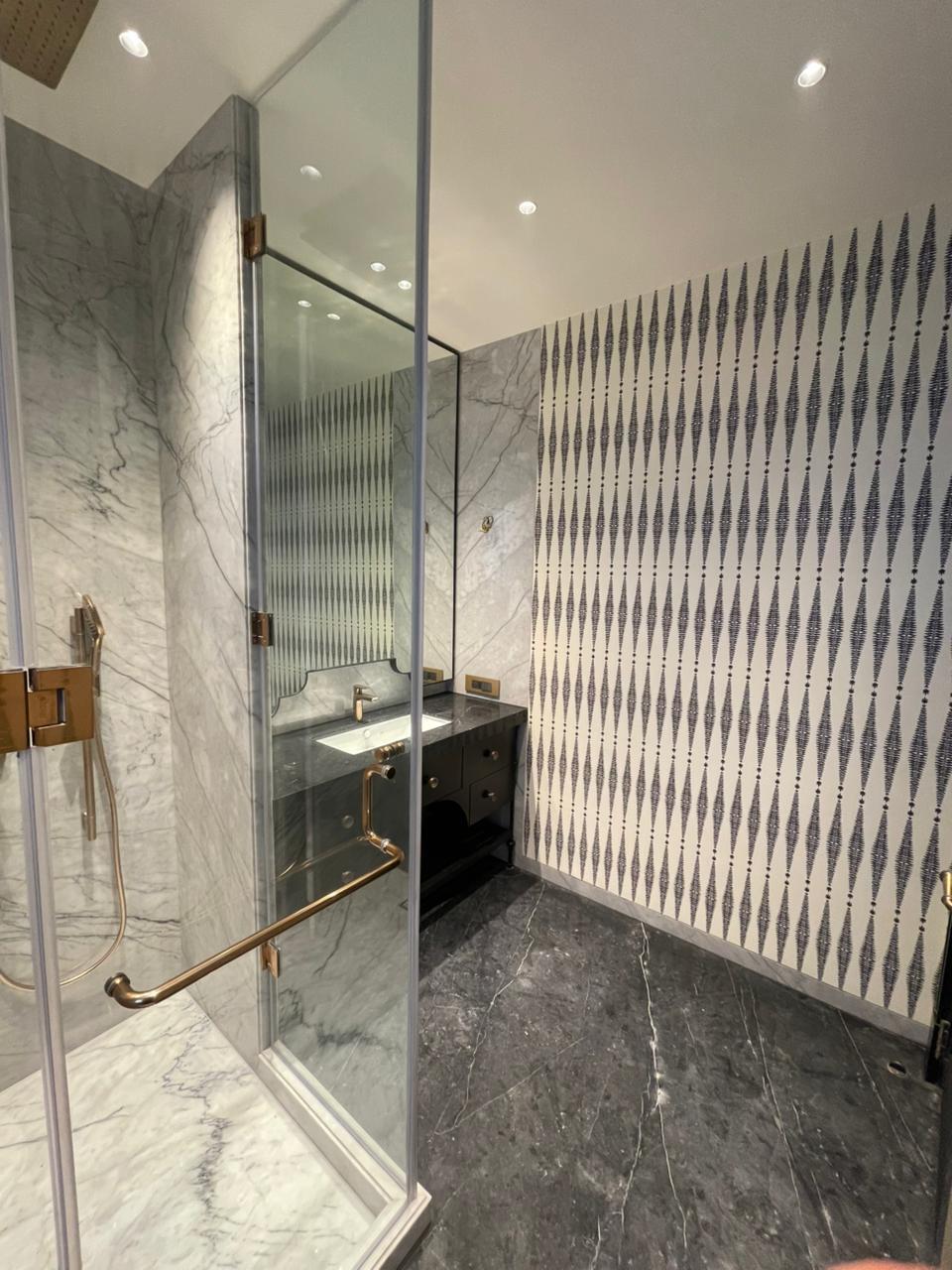 Anand Lok | 800 Sq. Yards | 3rd Floor with Private Terrace