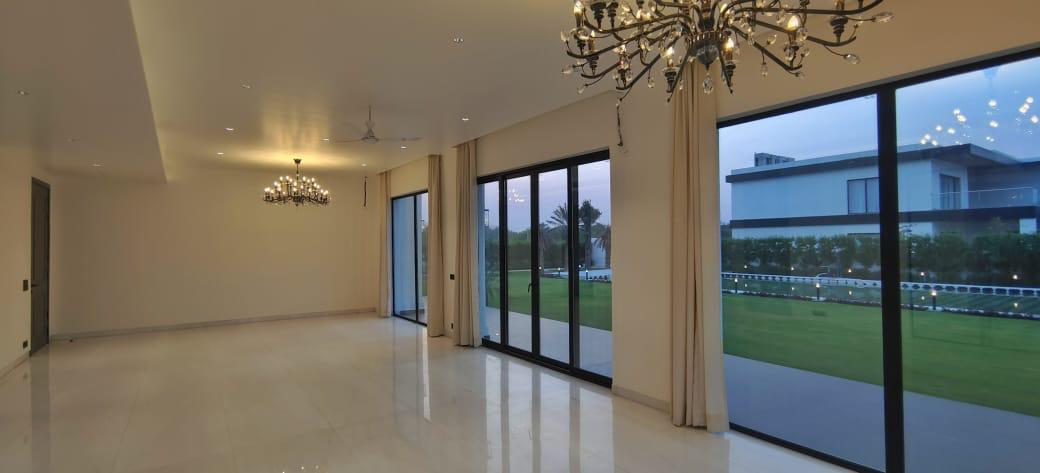 1 Acre Luxury Farmhouse for Sale in Dera Mandi, South Delhi